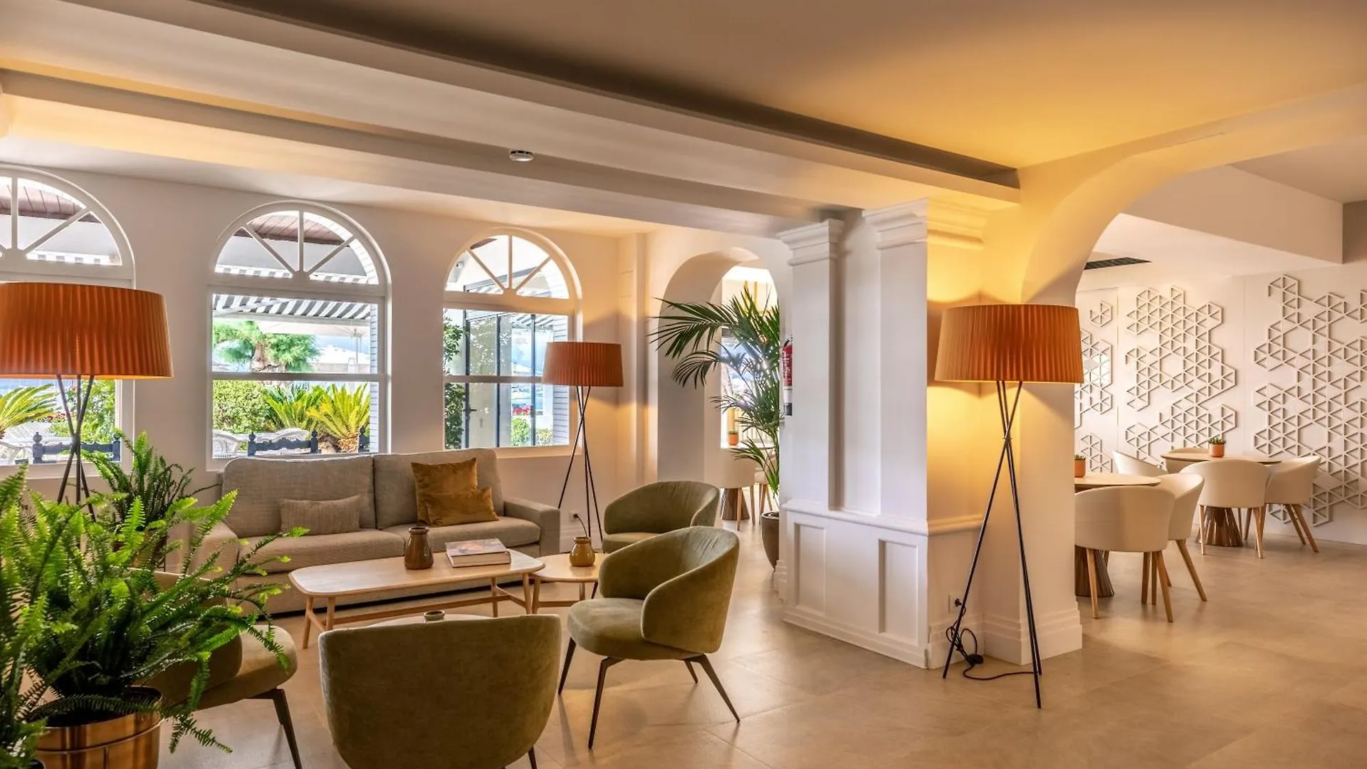 Hotel Illa D'Or & Club Apts 4* Sup Port de Pollenca 4*,  Spain