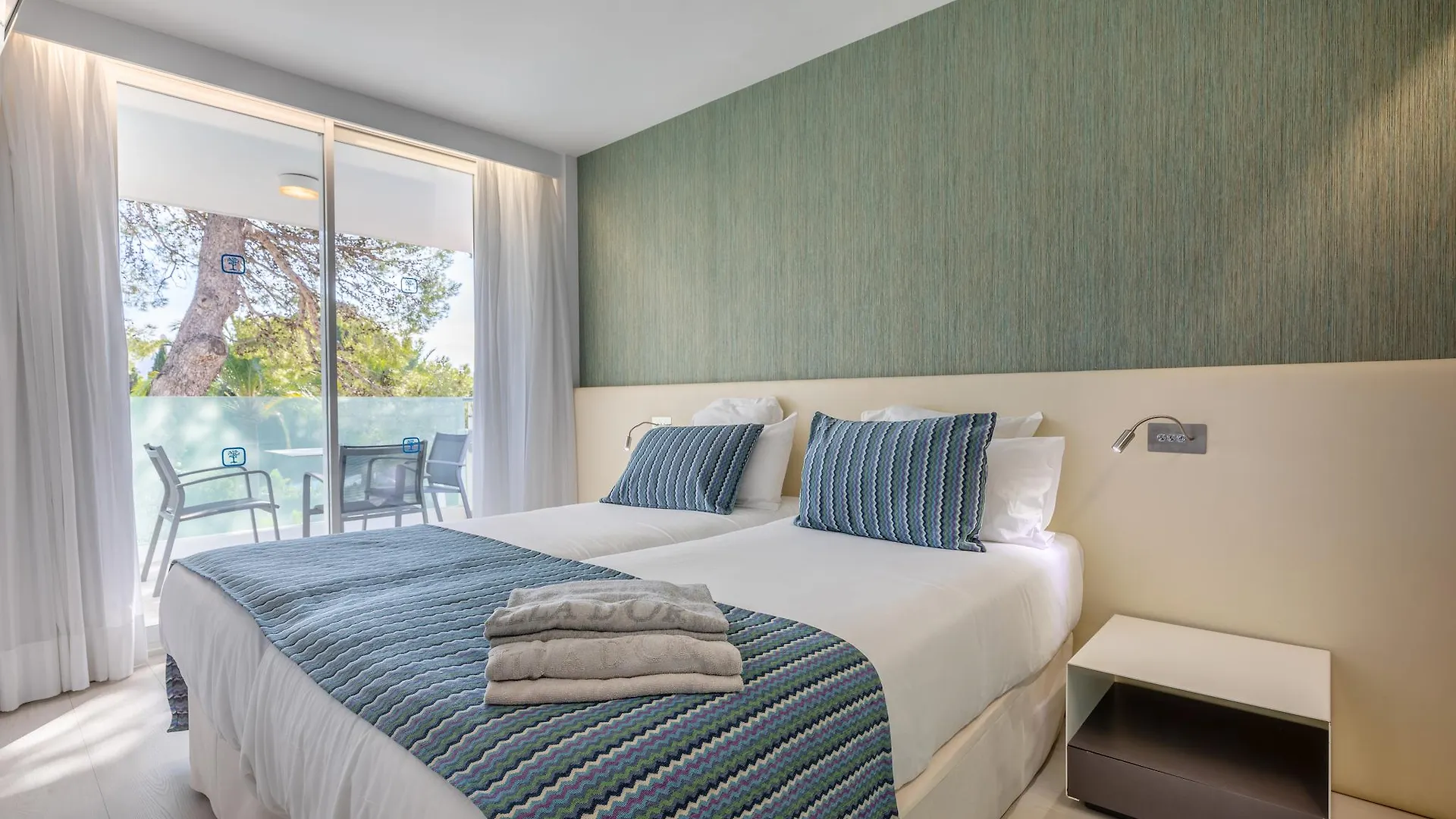 ****  Hotel Illa D'Or & Club Apts 4* Sup Port de Pollença Spanje