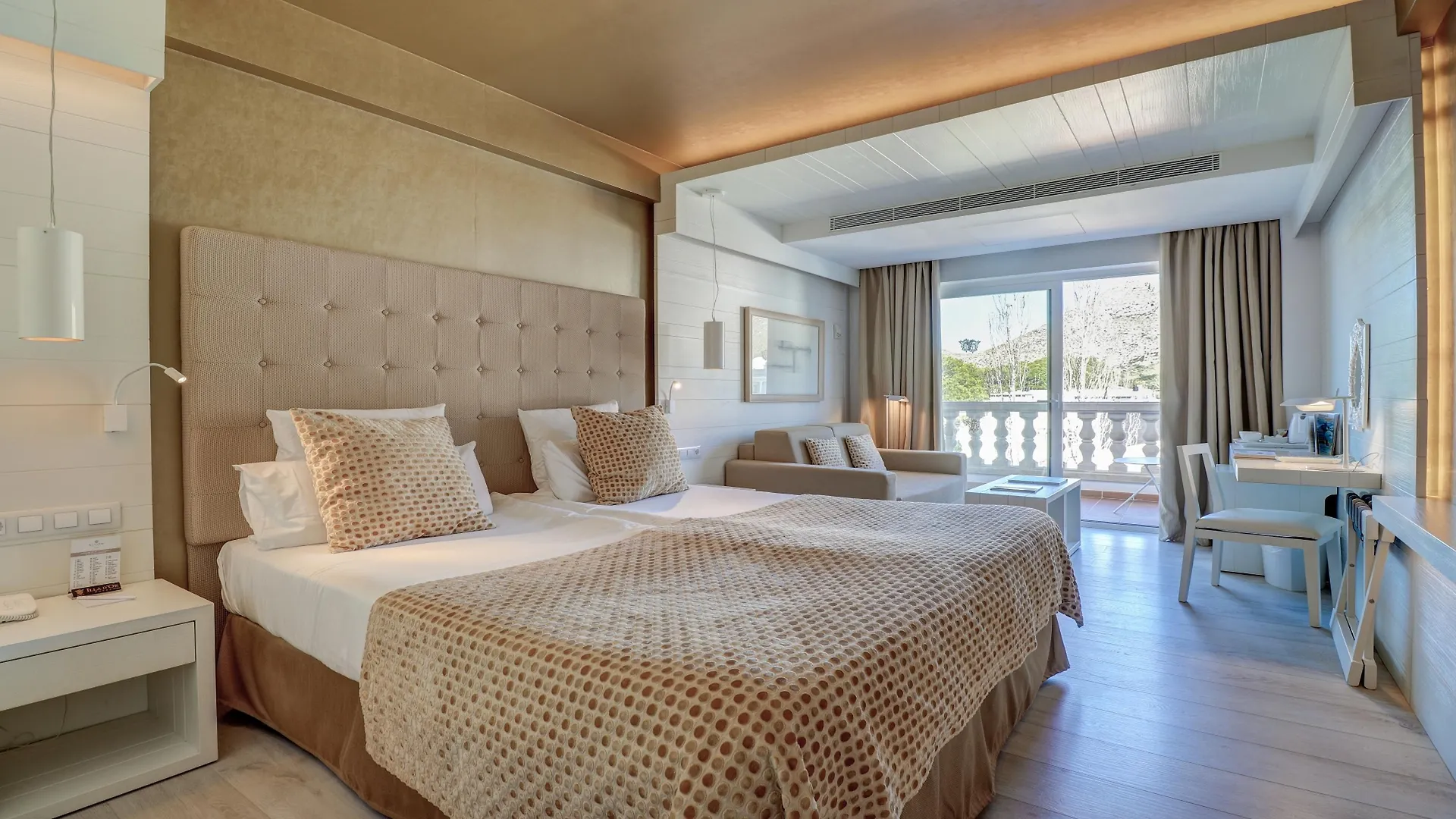 Hotel Illa D'Or & Club Apts 4* Sup Port de Pollenca 4*,  Spain