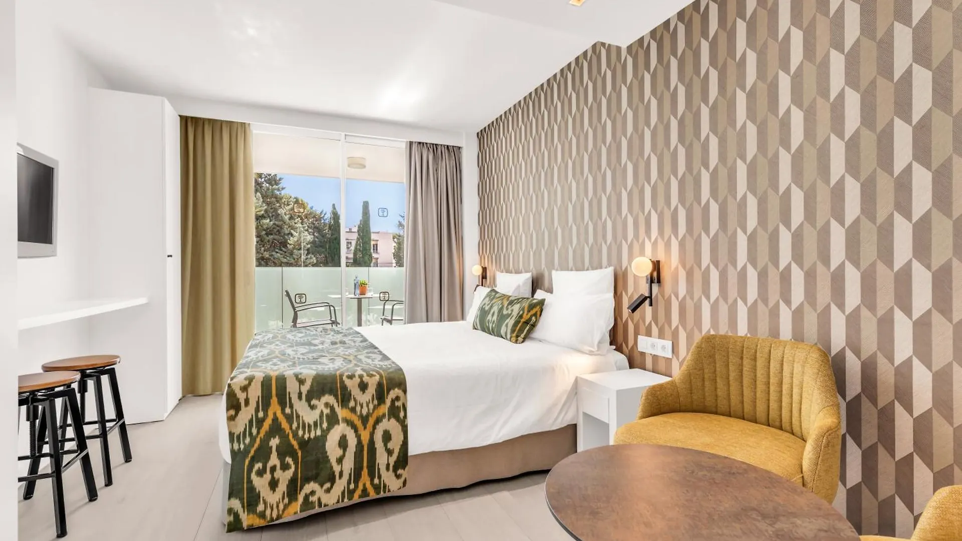Hotel Illa D'Or & Club Apts 4* Sup Port de Pollenca 4*,  Spain