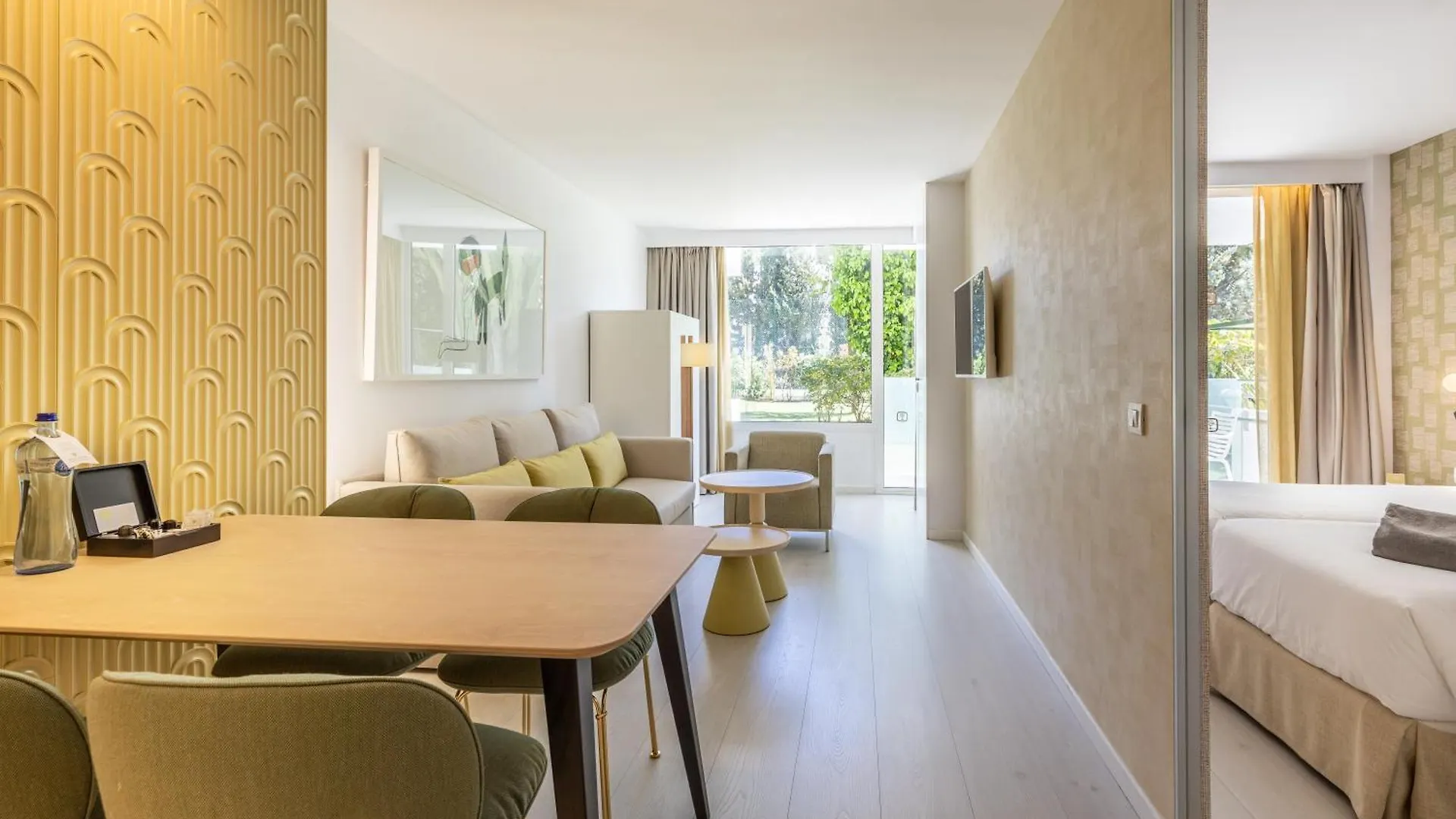 Hotel Illa D'Or & Club Apts 4* Sup Port de Pollenca 4*,