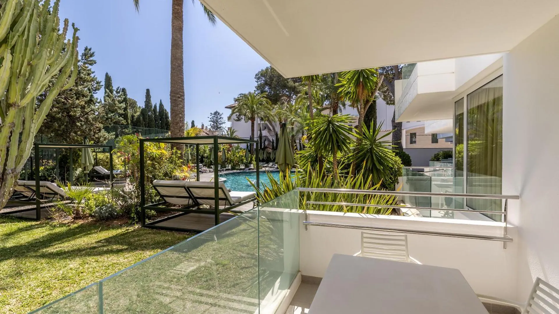 Hotel Illa D'Or & Club Apts 4* Sup Port de Pollença 4*,